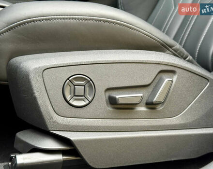 Серый Ауди E-Tron, объемом двигателя 0 л и пробегом 31 тыс. км за 46500 $, фото 36 на Automoto.ua