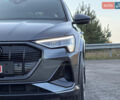 Серый Ауди E-Tron, объемом двигателя 0 л и пробегом 14 тыс. км за 53999 $, фото 22 на Automoto.ua