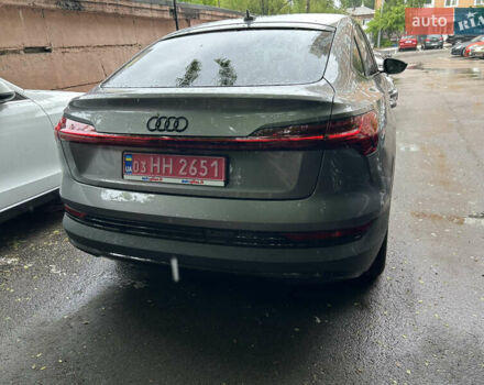 Серый Ауди E-Tron, объемом двигателя 0 л и пробегом 44 тыс. км за 38700 $, фото 1 на Automoto.ua