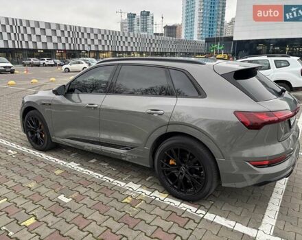 Серый Ауди E-Tron, объемом двигателя 0 л и пробегом 25 тыс. км за 44900 $, фото 3 на Automoto.ua