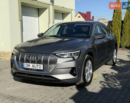 Серый Ауди E-Tron, объемом двигателя 0 л и пробегом 90 тыс. км за 33000 $, фото 18 на Automoto.ua