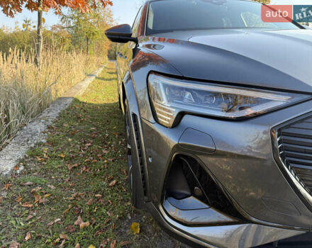 Серый Ауди E-Tron, объемом двигателя 0 л и пробегом 65 тыс. км за 53900 $, фото 5 на Automoto.ua