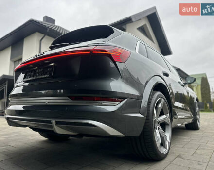 Сірий Ауді E-Tron, об'ємом двигуна 0 л та пробігом 48 тис. км за 49999 $, фото 5 на Automoto.ua