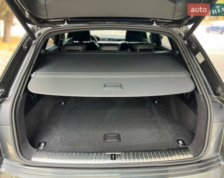 Серый Ауди E-Tron, объемом двигателя 0 л и пробегом 32 тыс. км за 43500 $, фото 32 на Automoto.ua