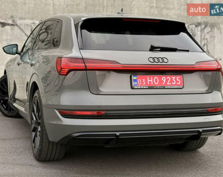 Серый Ауди E-Tron, объемом двигателя 0 л и пробегом 104 тыс. км за 39820 $, фото 18 на Automoto.ua
