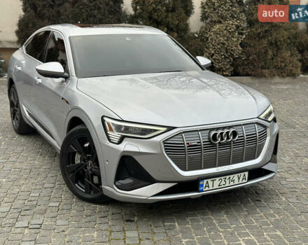 Сірий Ауді E-Tron, об'ємом двигуна 0 л та пробігом 80 тис. км за 39900 $, фото 7 на Automoto.ua