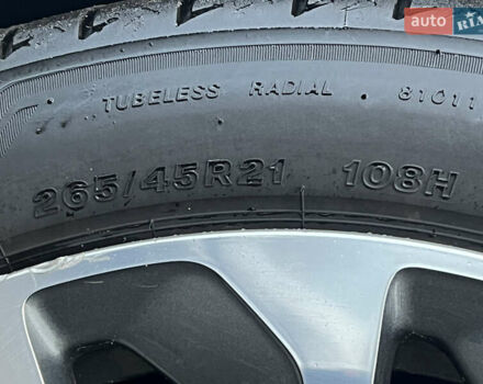 Серый Ауди E-Tron, объемом двигателя 0 л и пробегом 32 тыс. км за 41367 $, фото 23 на Automoto.ua