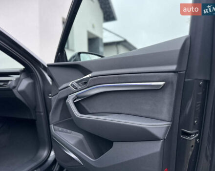 Серый Ауди E-Tron, объемом двигателя 0 л и пробегом 48 тыс. км за 49999 $, фото 87 на Automoto.ua