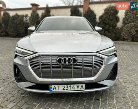 Сірий Ауді E-Tron, об'ємом двигуна 0 л та пробігом 80 тис. км за 39900 $, фото 44 на Automoto.ua
