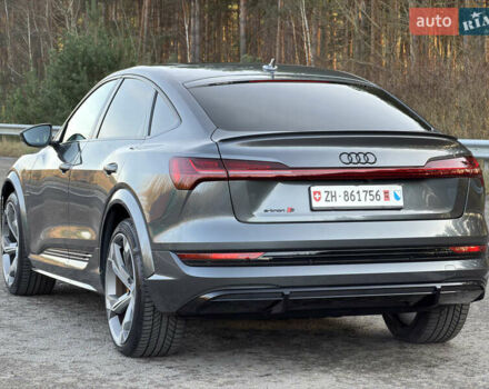 Серый Ауди E-Tron, объемом двигателя 0 л и пробегом 14 тыс. км за 53999 $, фото 7 на Automoto.ua