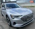 Сірий Ауді E-Tron, об'ємом двигуна 0 л та пробігом 22 тис. км за 48490 $, фото 2 на Automoto.ua