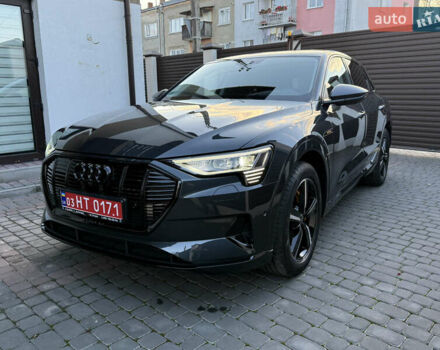 Серый Ауди E-Tron, объемом двигателя 0 л и пробегом 13 тыс. км за 36500 $, фото 1 на Automoto.ua