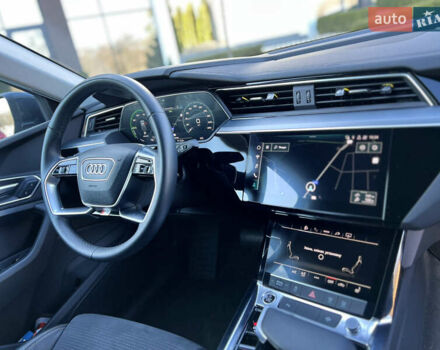 Серый Ауди E-Tron, объемом двигателя 0 л и пробегом 18 тыс. км за 42500 $, фото 30 на Automoto.ua