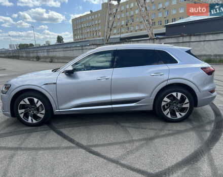 Сірий Ауді E-Tron, об'ємом двигуна 0 л та пробігом 22 тис. км за 48490 $, фото 7 на Automoto.ua