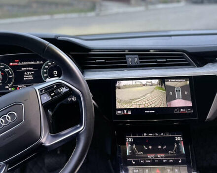 Серый Ауди E-Tron, объемом двигателя 0 л и пробегом 74 тыс. км за 37500 $, фото 34 на Automoto.ua