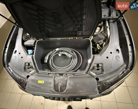 Серый Ауди E-Tron, объемом двигателя 0 л и пробегом 65 тыс. км за 53900 $, фото 38 на Automoto.ua