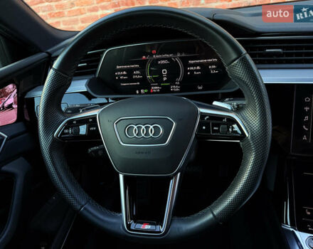 Серый Ауди E-Tron, объемом двигателя 0 л и пробегом 84 тыс. км за 39999 $, фото 30 на Automoto.ua