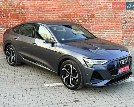 Серый Ауди E-Tron, объемом двигателя 0 л и пробегом 84 тыс. км за 39999 $, фото 3 на Automoto.ua