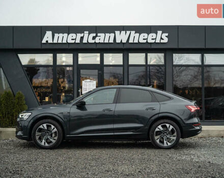 Сірий Ауді E-Tron, об'ємом двигуна 0 л та пробігом 64 тис. км за 37900 $, фото 3 на Automoto.ua