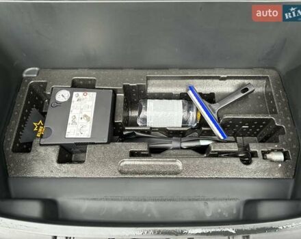 Серый Ауди E-Tron, объемом двигателя 0 л и пробегом 112 тыс. км за 31900 $, фото 86 на Automoto.ua