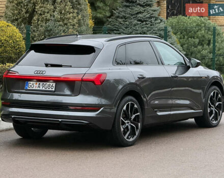 Сірий Ауді E-Tron, об'ємом двигуна 0 л та пробігом 151 тис. км за 29500 $, фото 16 на Automoto.ua