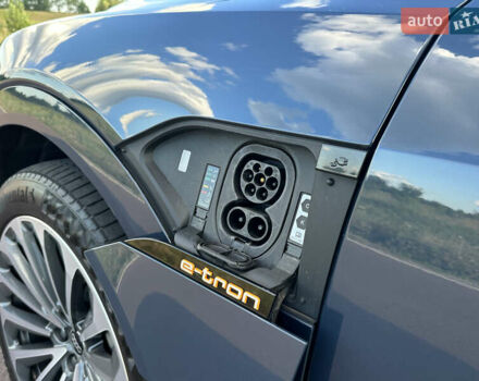 Сірий Ауді E-Tron, об'ємом двигуна 0 л та пробігом 80 тис. км за 38700 $, фото 30 на Automoto.ua