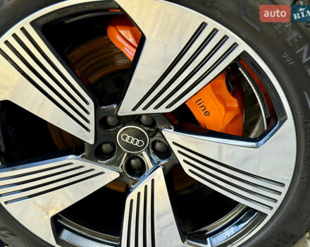 Серый Ауди E-Tron, объемом двигателя 0 л и пробегом 31 тыс. км за 46500 $, фото 19 на Automoto.ua