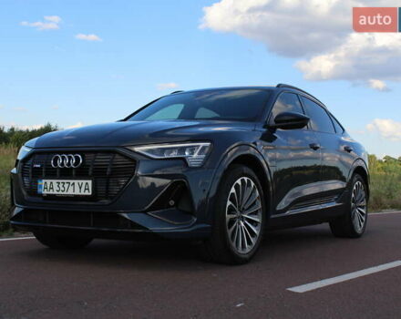 Сірий Ауді E-Tron, об'ємом двигуна 0 л та пробігом 80 тис. км за 38700 $, фото 4 на Automoto.ua