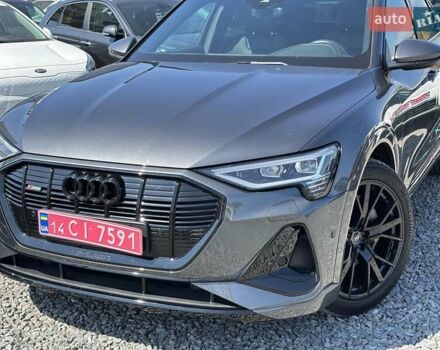Серый Ауди E-Tron, объемом двигателя 0 л и пробегом 70 тыс. км за 39650 $, фото 2 на Automoto.ua
