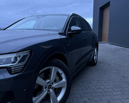 Серый Ауди E-Tron, объемом двигателя 0 л и пробегом 45 тыс. км за 42000 $, фото 3 на Automoto.ua