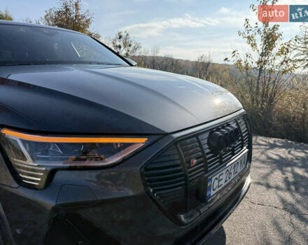 Серый Ауди E-Tron, объемом двигателя 0 л и пробегом 65 тыс. км за 53900 $, фото 10 на Automoto.ua