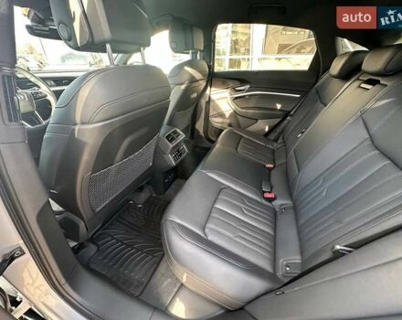 Сірий Ауді E-Tron, об'ємом двигуна 0 л та пробігом 27 тис. км за 53990 $, фото 15 на Automoto.ua