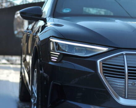 Серый Ауди E-Tron, объемом двигателя 0 л и пробегом 38 тыс. км за 37000 $, фото 11 на Automoto.ua