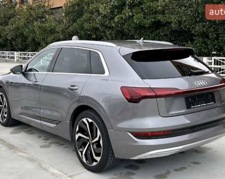 Серый Ауди E-Tron, объемом двигателя 0 л и пробегом 43 тыс. км за 48900 $, фото 5 на Automoto.ua