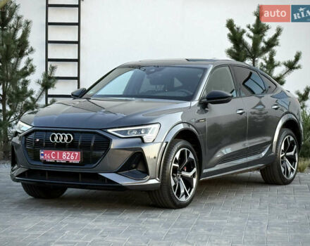 Сірий Ауді E-Tron, об'ємом двигуна 0 л та пробігом 25 тис. км за 47431 $, фото 4 на Automoto.ua