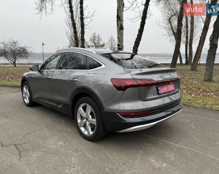 Сірий Ауді E-Tron, об'ємом двигуна 0 л та пробігом 61 тис. км за 39999 $, фото 2 на Automoto.ua