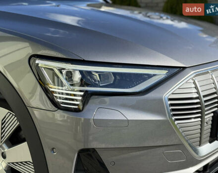 Серый Ауди E-Tron, объемом двигателя 0 л и пробегом 90 тыс. км за 33000 $, фото 10 на Automoto.ua