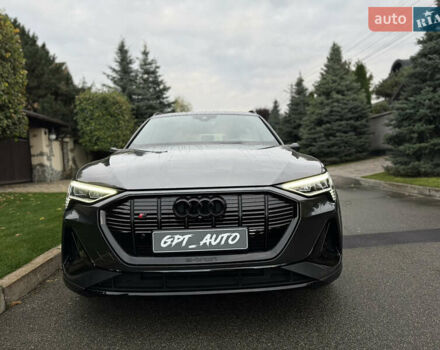 Серый Ауди E-Tron, объемом двигателя 0 л и пробегом 27 тыс. км за 48800 $, фото 12 на Automoto.ua