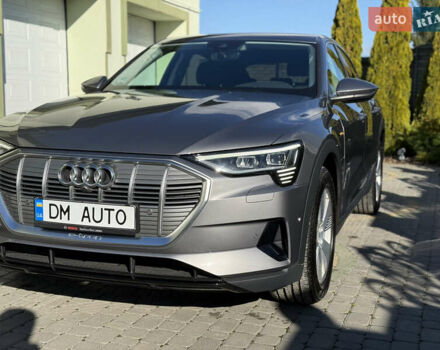 Серый Ауди E-Tron, объемом двигателя 0 л и пробегом 90 тыс. км за 33000 $, фото 29 на Automoto.ua