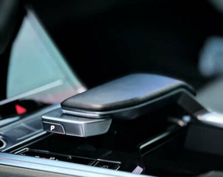 Серый Ауди E-Tron, объемом двигателя 0 л и пробегом 63 тыс. км за 45500 $, фото 25 на Automoto.ua