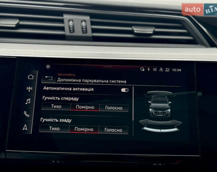 Сірий Ауді E-Tron, об'ємом двигуна 0 л та пробігом 59 тис. км за 45999 $, фото 58 на Automoto.ua