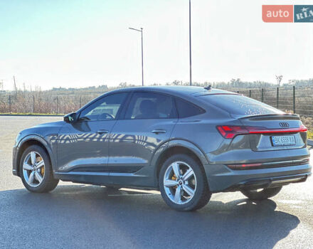 Сірий Ауді E-Tron, об'ємом двигуна 0 л та пробігом 58 тис. км за 45200 $, фото 5 на Automoto.ua