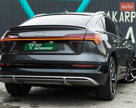 Серый Ауди E-Tron, объемом двигателя 0 л и пробегом 33 тыс. км за 53000 $, фото 11 на Automoto.ua