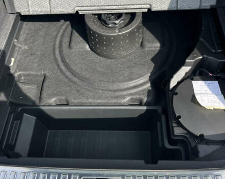 Серый Ауди E-Tron, объемом двигателя 0 л и пробегом 58 тыс. км за 44950 $, фото 25 на Automoto.ua