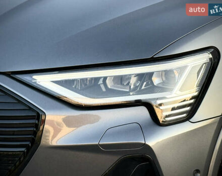 Сірий Ауді E-Tron, об'ємом двигуна 0 л та пробігом 25 тис. км за 47431 $, фото 28 на Automoto.ua