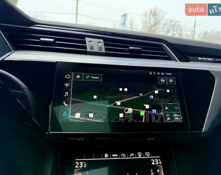 Серый Ауди E-Tron, объемом двигателя 0 л и пробегом 39 тыс. км за 44500 $, фото 40 на Automoto.ua