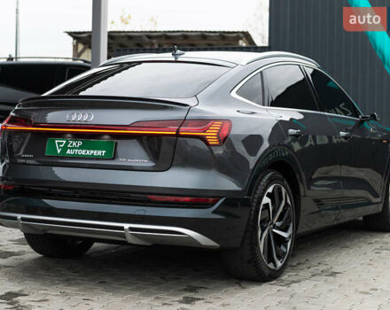 Серый Ауди E-Tron, объемом двигателя 0 л и пробегом 33 тыс. км за 53000 $, фото 9 на Automoto.ua