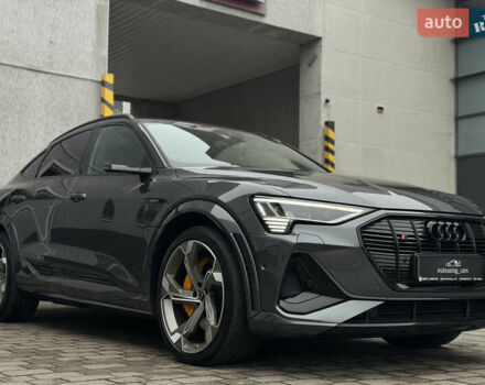 Серый Ауди E-Tron, объемом двигателя 0 л и пробегом 59 тыс. км за 44999 $, фото 3 на Automoto.ua