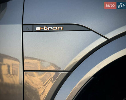Сірий Ауді E-Tron, об'ємом двигуна 0 л та пробігом 25 тис. км за 47431 $, фото 35 на Automoto.ua