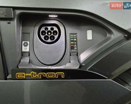 Сірий Ауді E-Tron, об'ємом двигуна 0 л та пробігом 100 тис. км за 41888 $, фото 91 на Automoto.ua